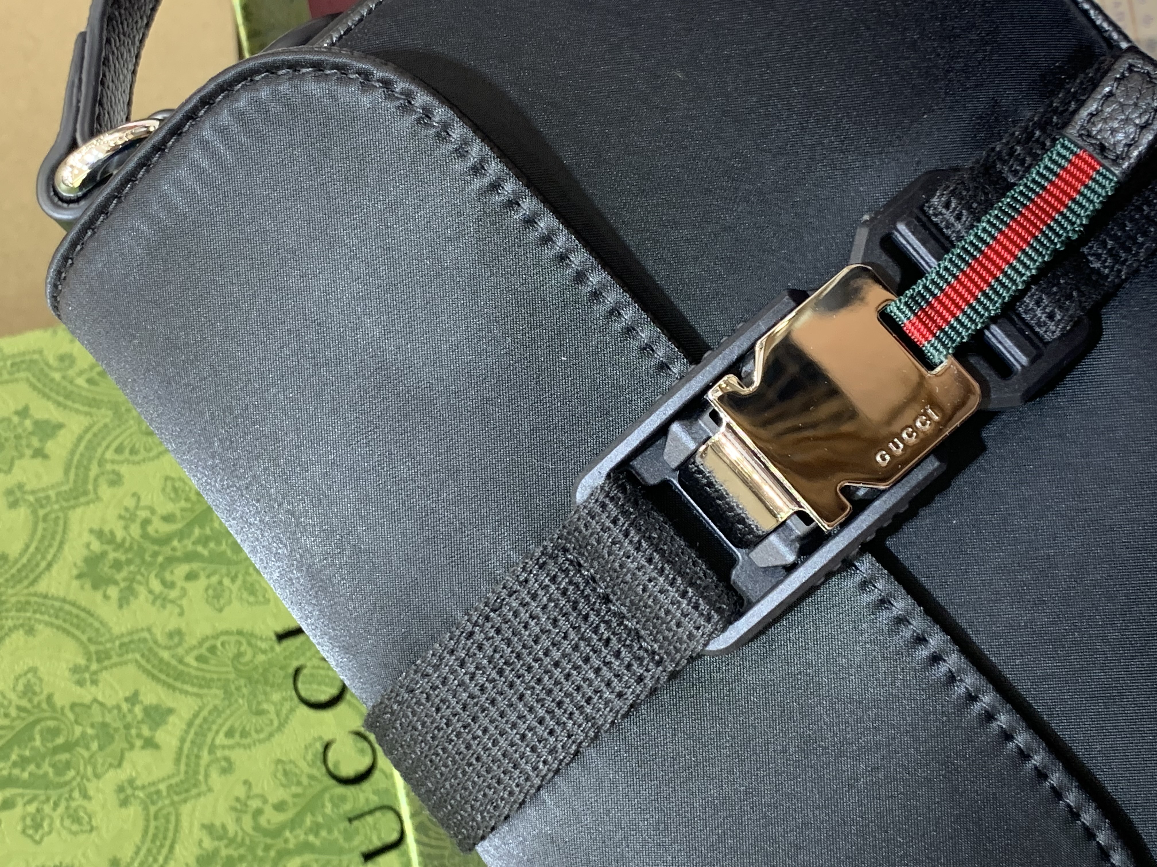 Super Mini Shoulder Bag – Black Leather | Gucci