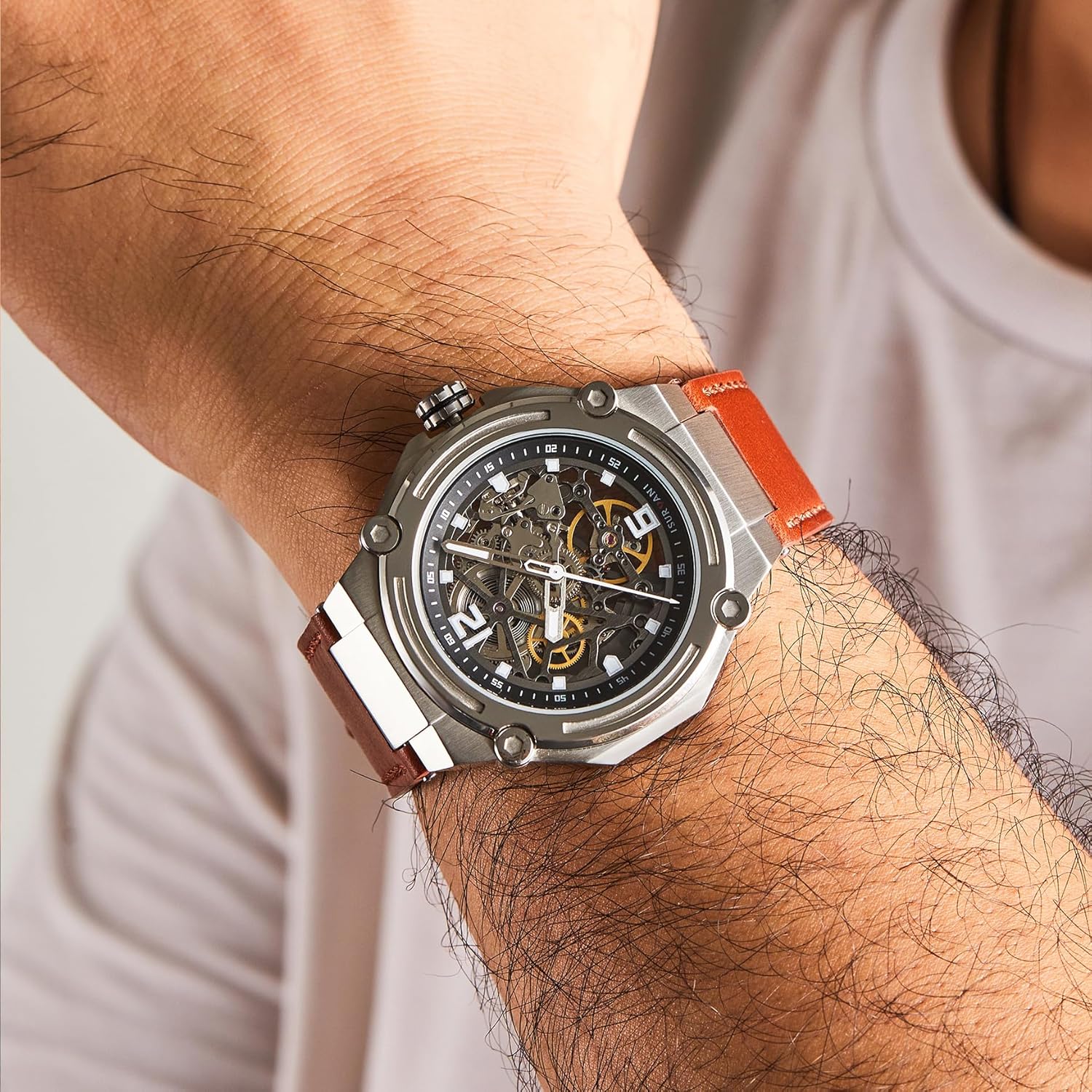 Alternative view of Pure Power Watch