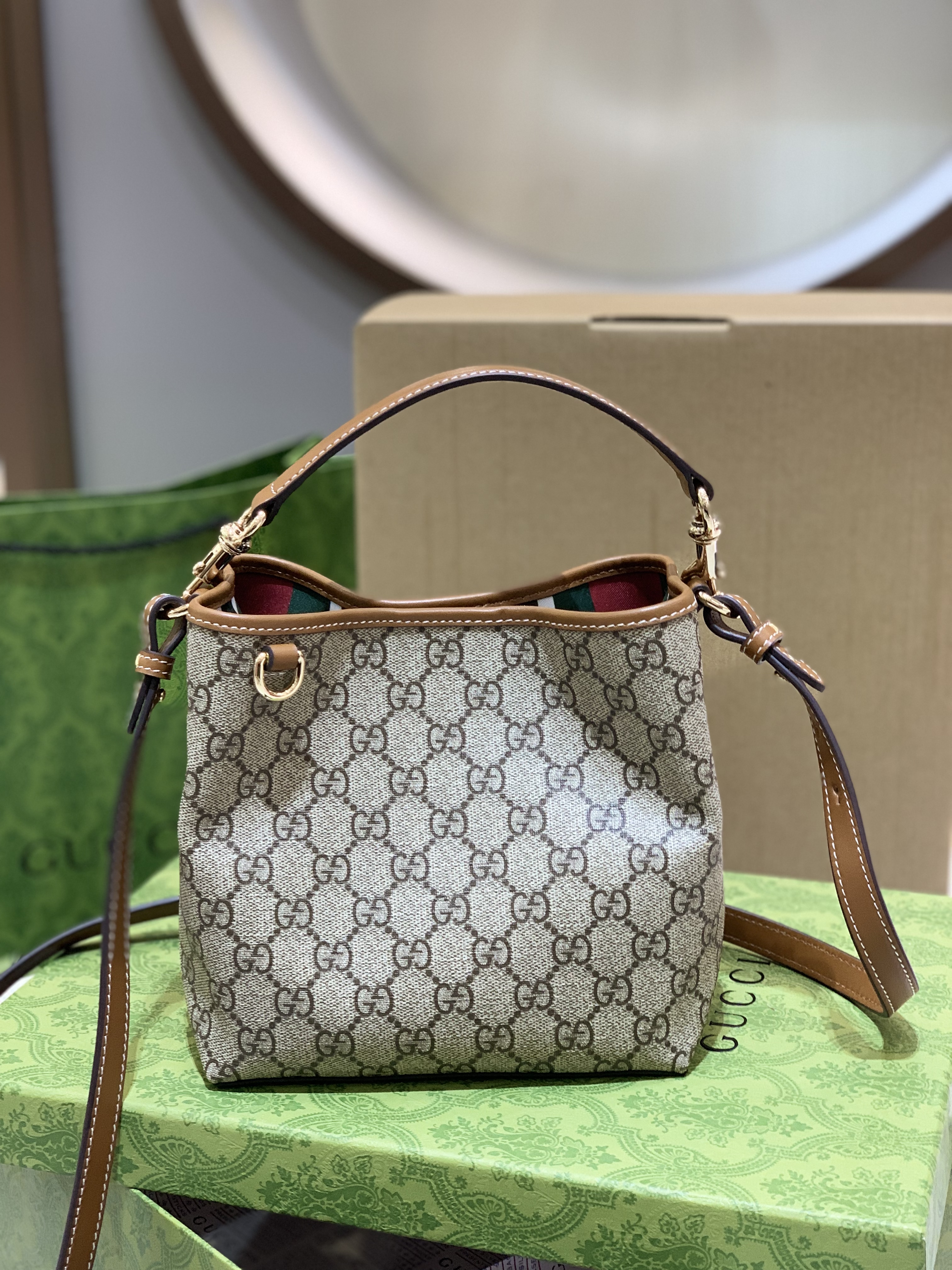 Túi Gucci GG Emblem 'Beige'