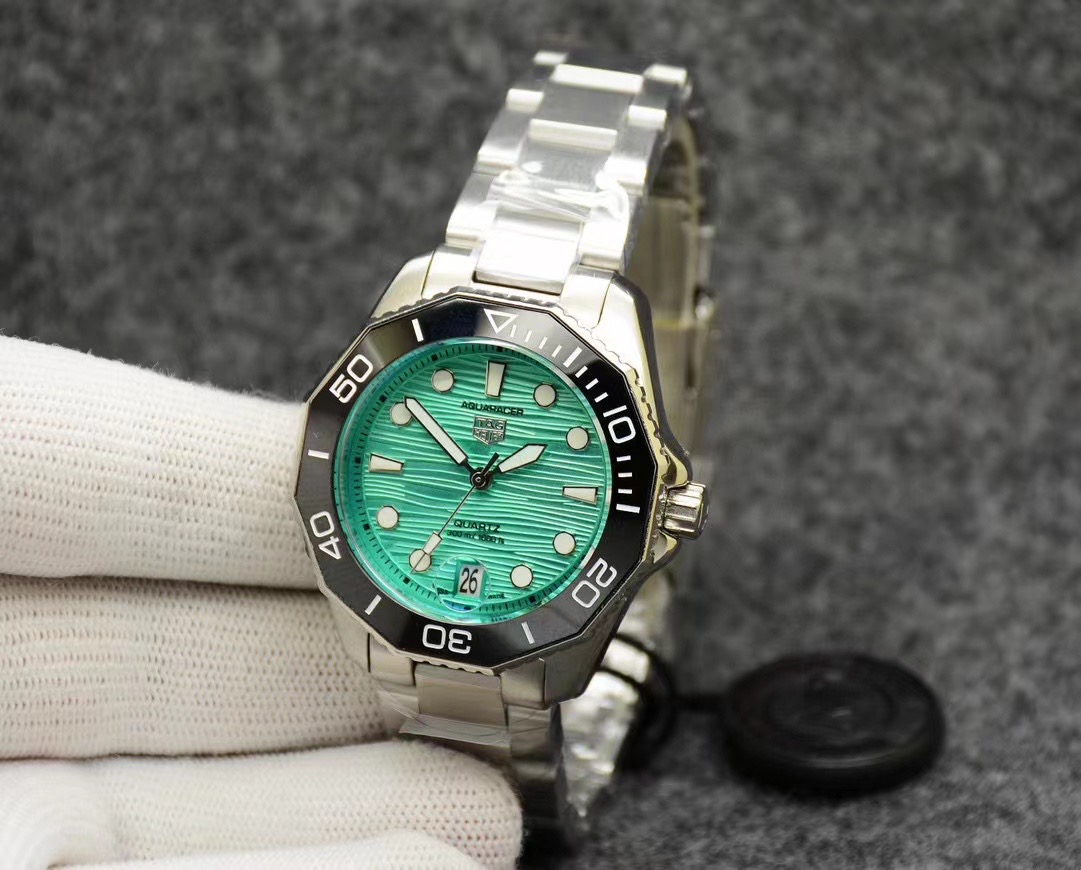 TAG Heuer Green Quartz - TAG Heuer Aquaracer Green - Stainless Steel - Image 3