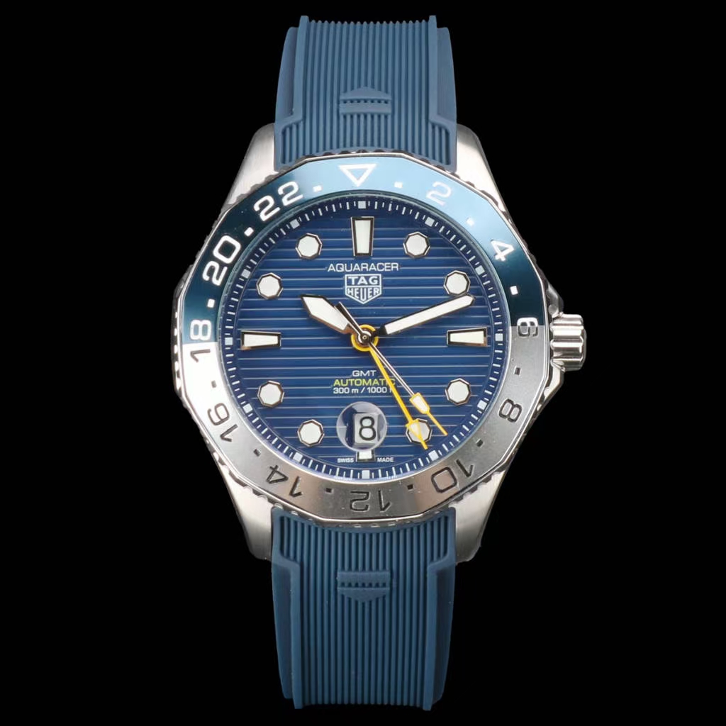 Tag Heuer Aquaracer GMT Blue Rubber - Tag Heuer Aquaracer GMT - Blue - Image 2