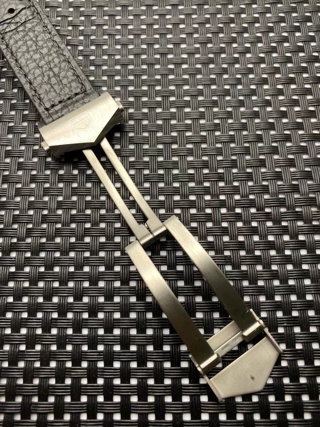 TAG Heuer Silver Dial - TAG Heuer Carrera Silver Dial - Black - Image 3