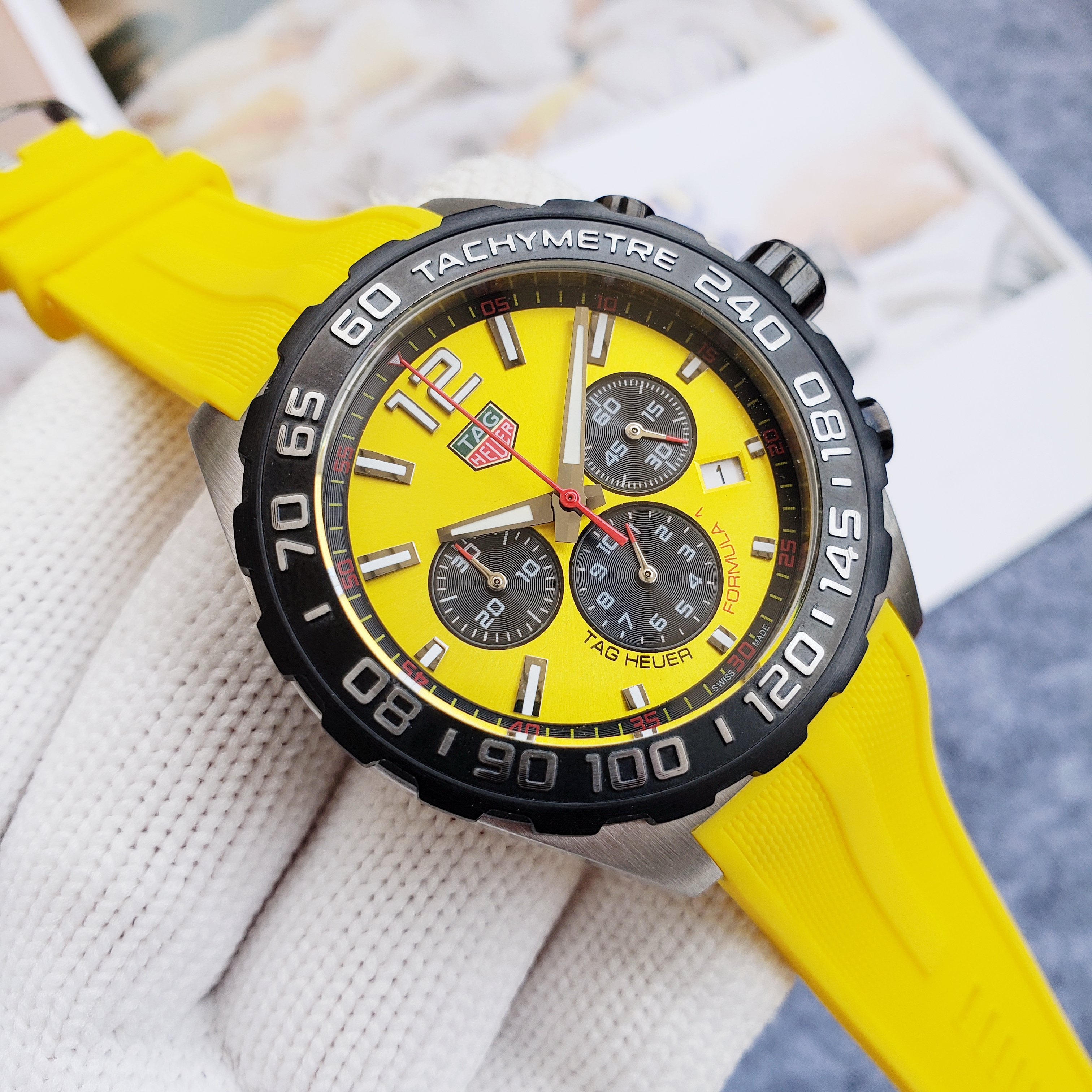 TAG Heuer Formula 1 Chronograph Quartz Yellow Mens Watch CAZ101AM.FT8054