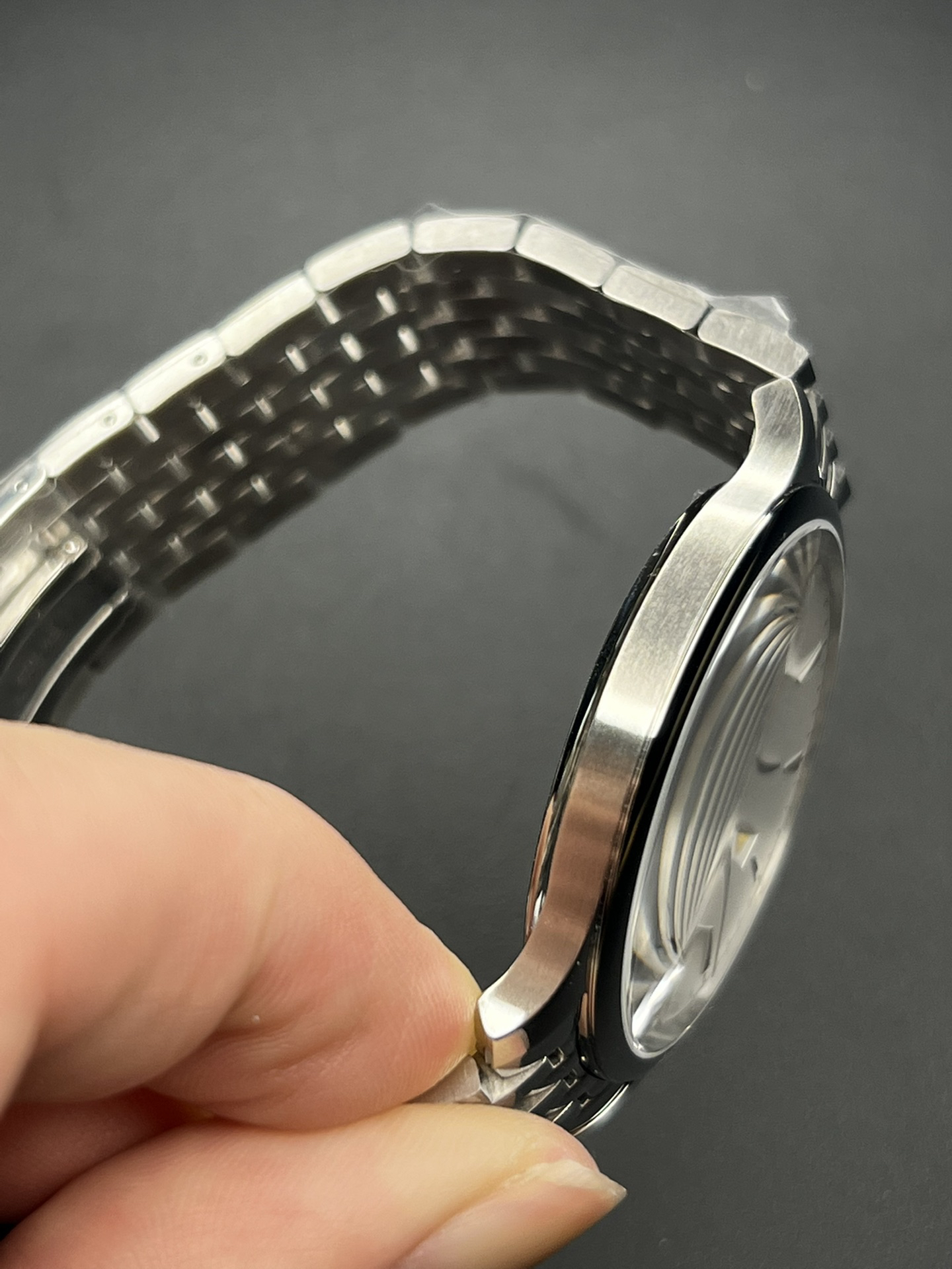 Tissot Silver Dial Steel - Tissot Everytime Swissmatic - Silver Dial - Image 6