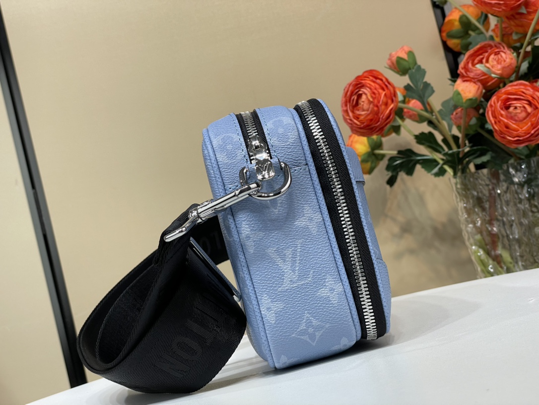 Trio Messenger Taigarama - Women Bags | LOUIS VUITTON