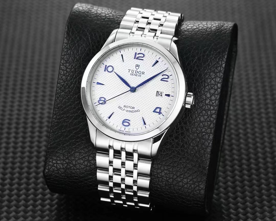 Tudor 1926 Silver Dial - Stainless Steel Automatic Watch - Image 3