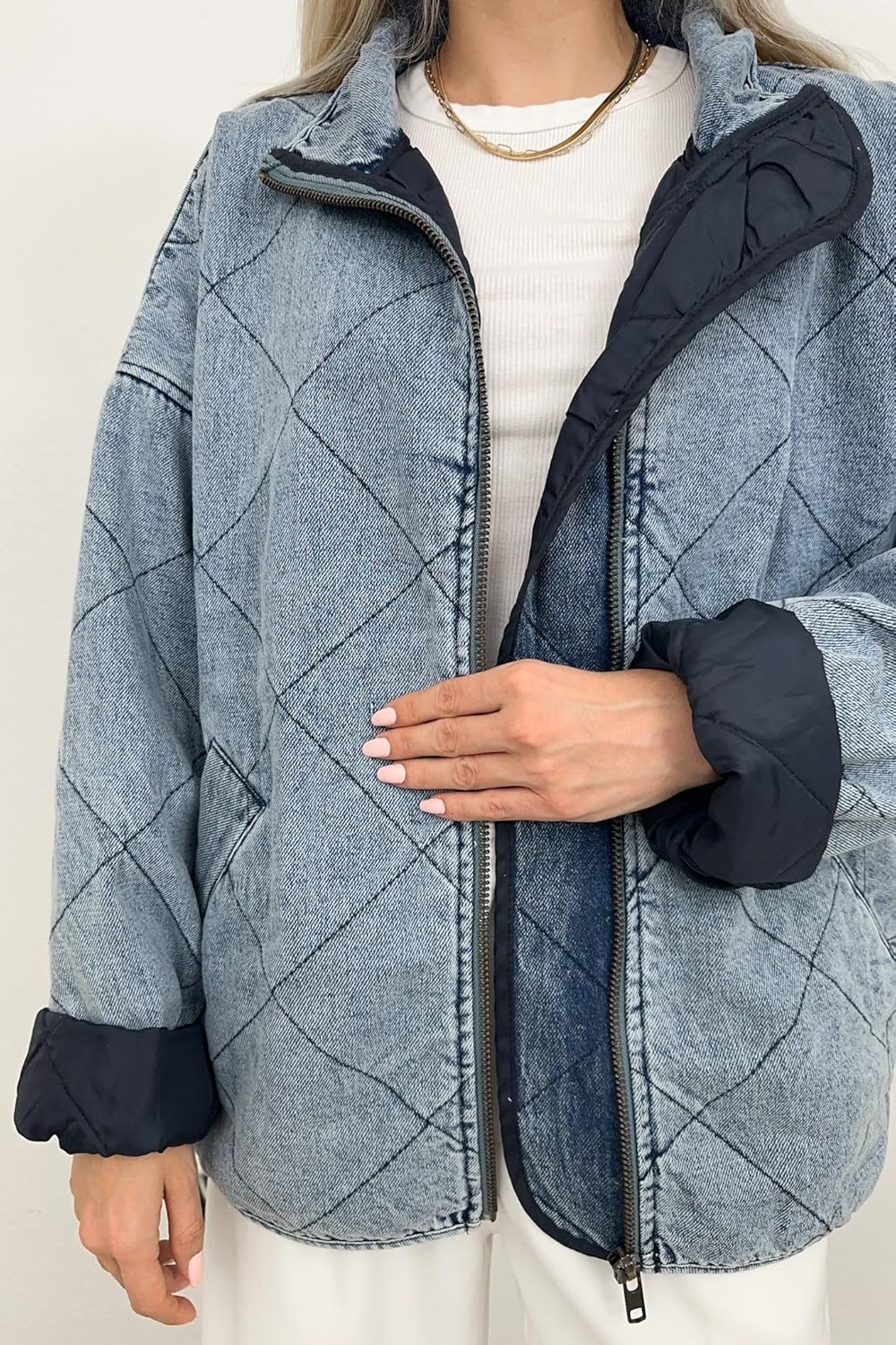 utcoco Women’s Oversized Long Sleeve Denim Jacket Casual Loose Fit Zip Up Jean Quilted Jackets Coat with Pockets