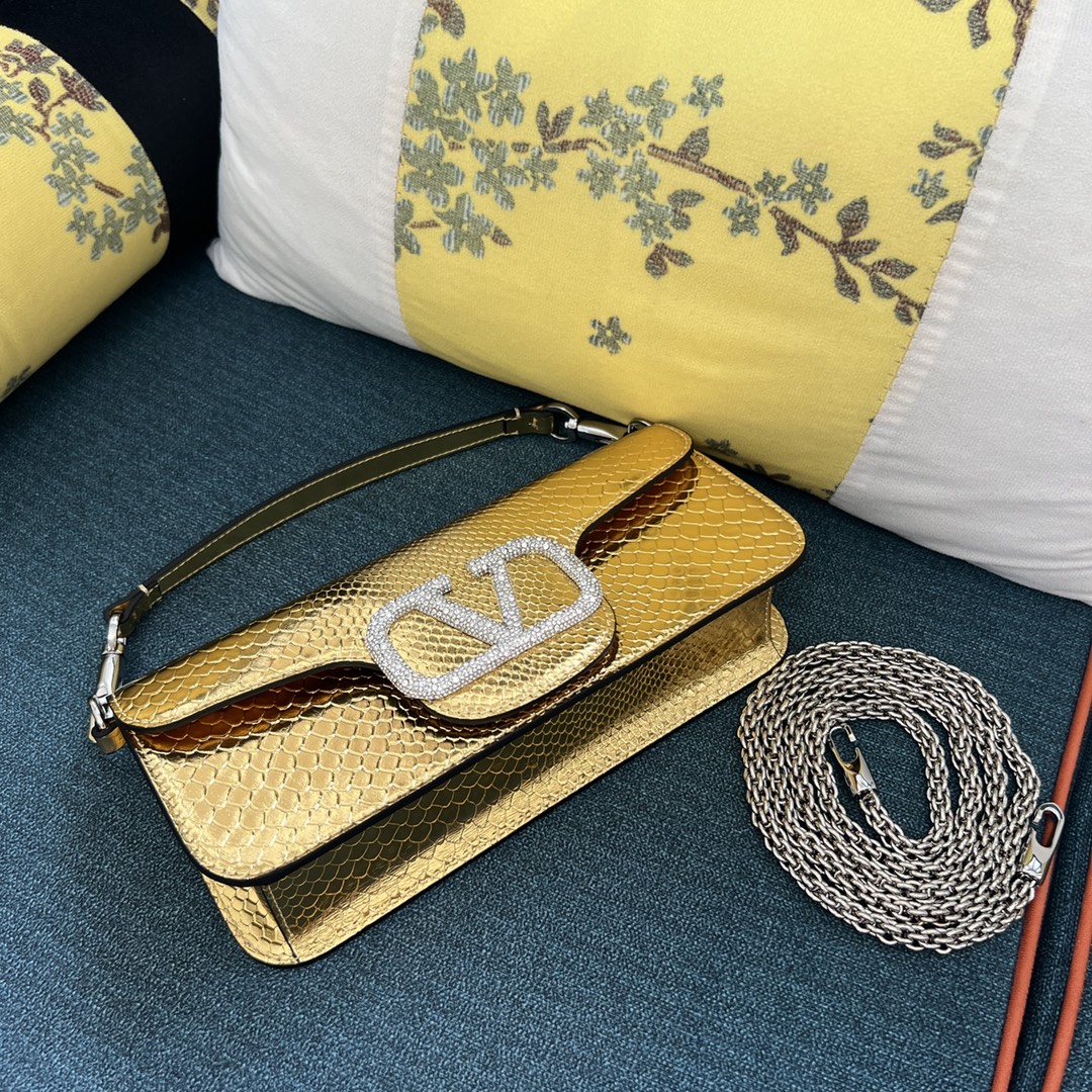 Valentino Garavani Alltime Metallic Shoulder Bag | Gold