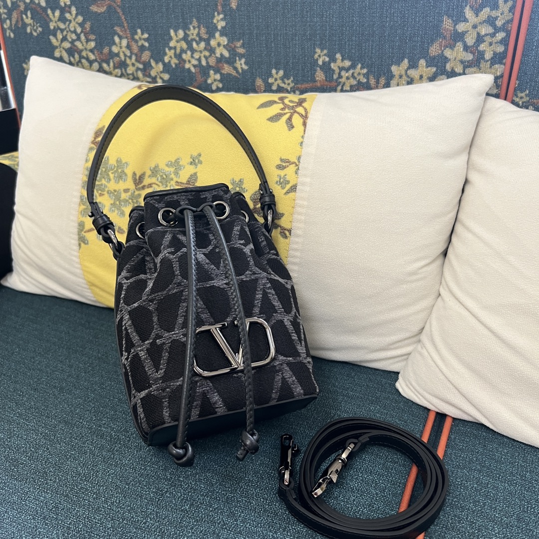 Valentino Garavani Blue Vlogo Signature Bucket Bag