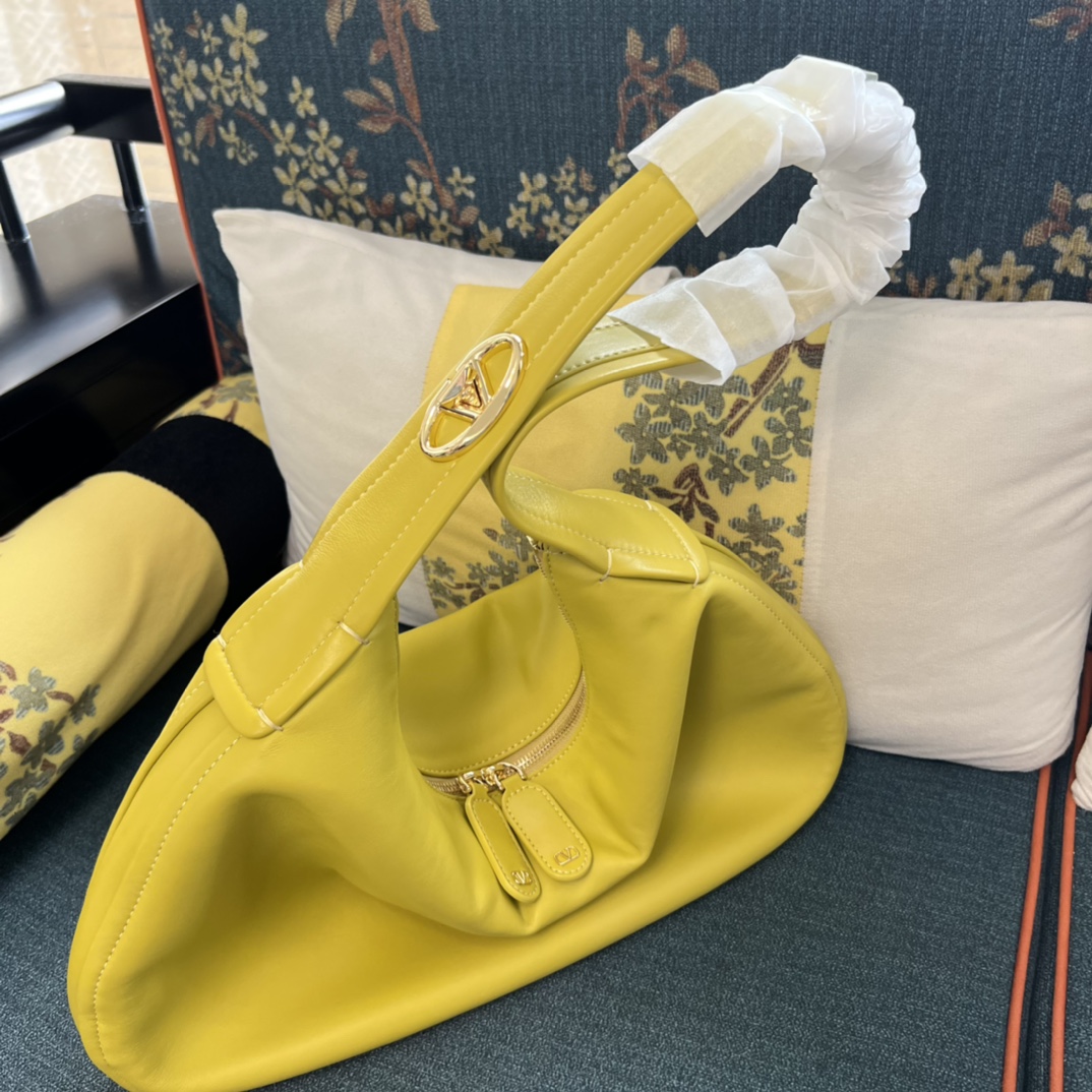 Valentino Garavani Go Hobo Leather tote-bag |YELLOW
