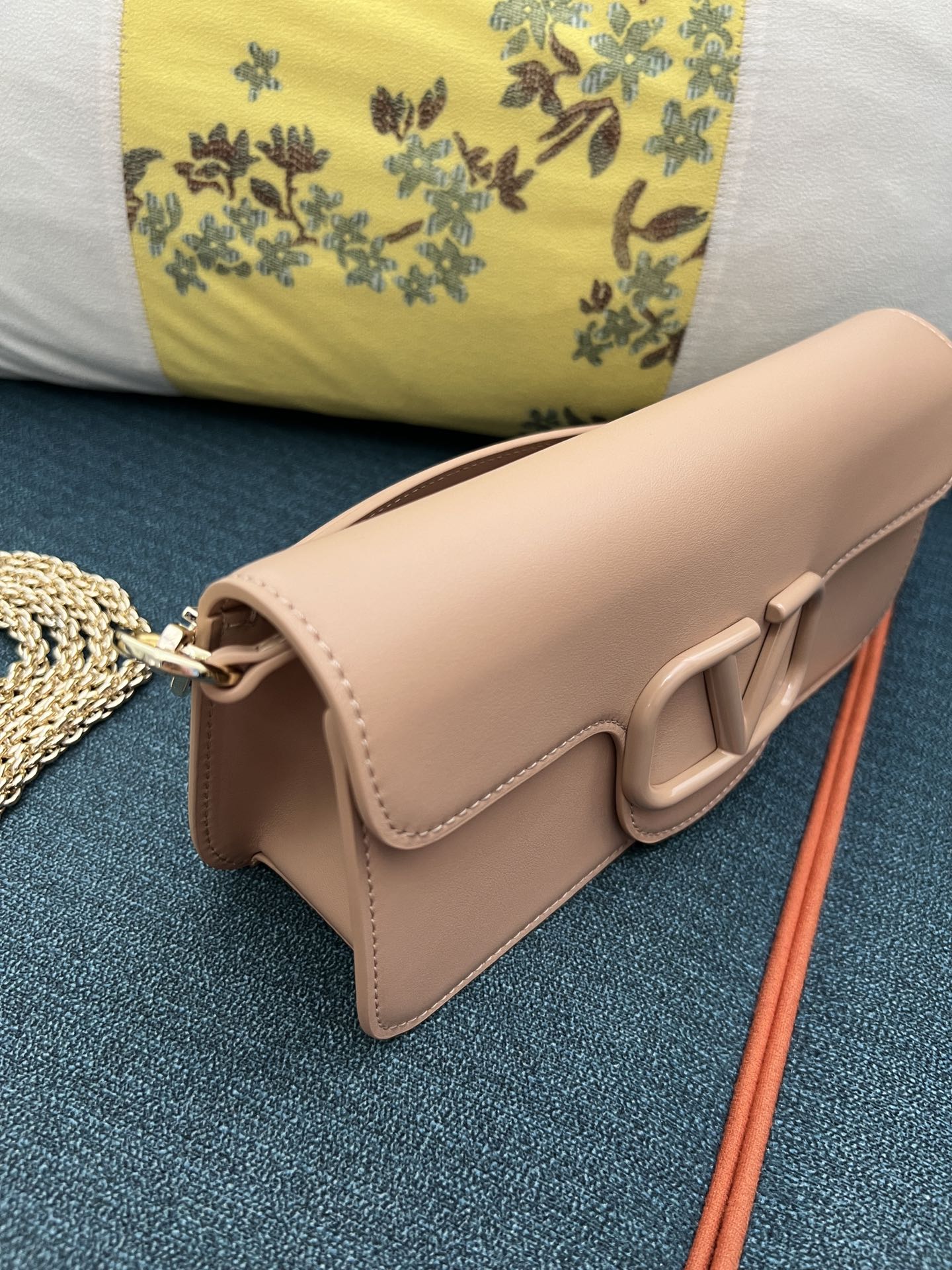 Valentino Garavani Locò Leather Shoulder Bag | Neutrals