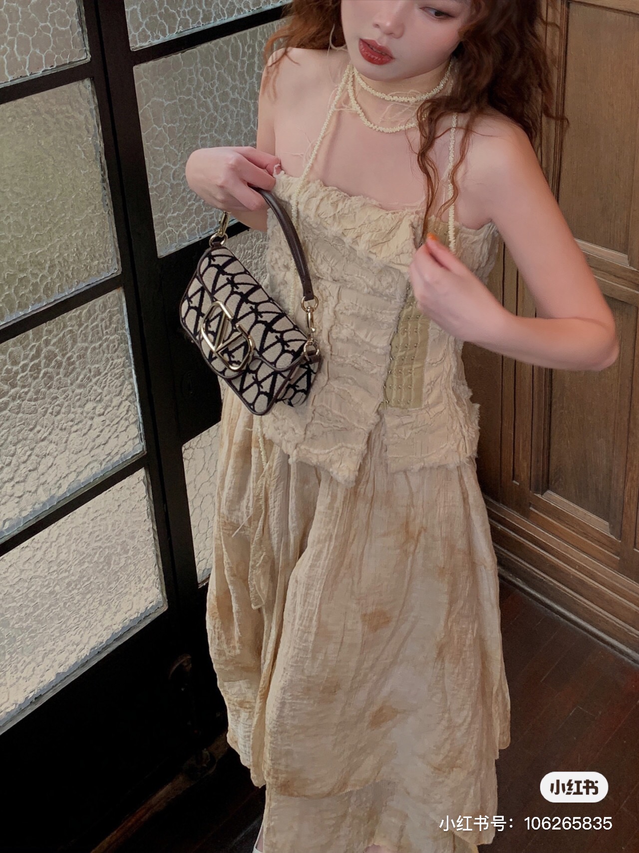 Valentino Garavani Locò Toile Iconographe Shoulder Bag for Woman in Natural/black/fondan