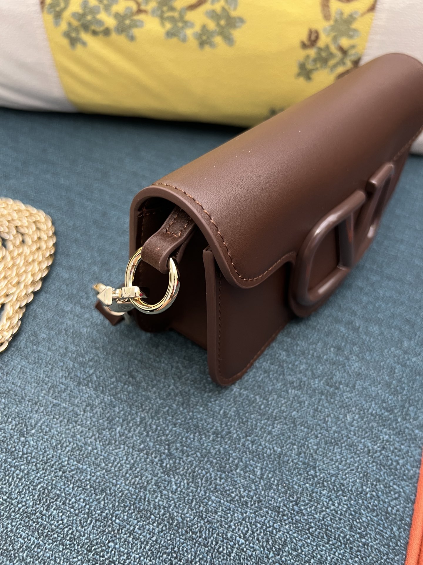 Valentino Garavani Loco Vitello Hobo Bag - Valentino Garavani