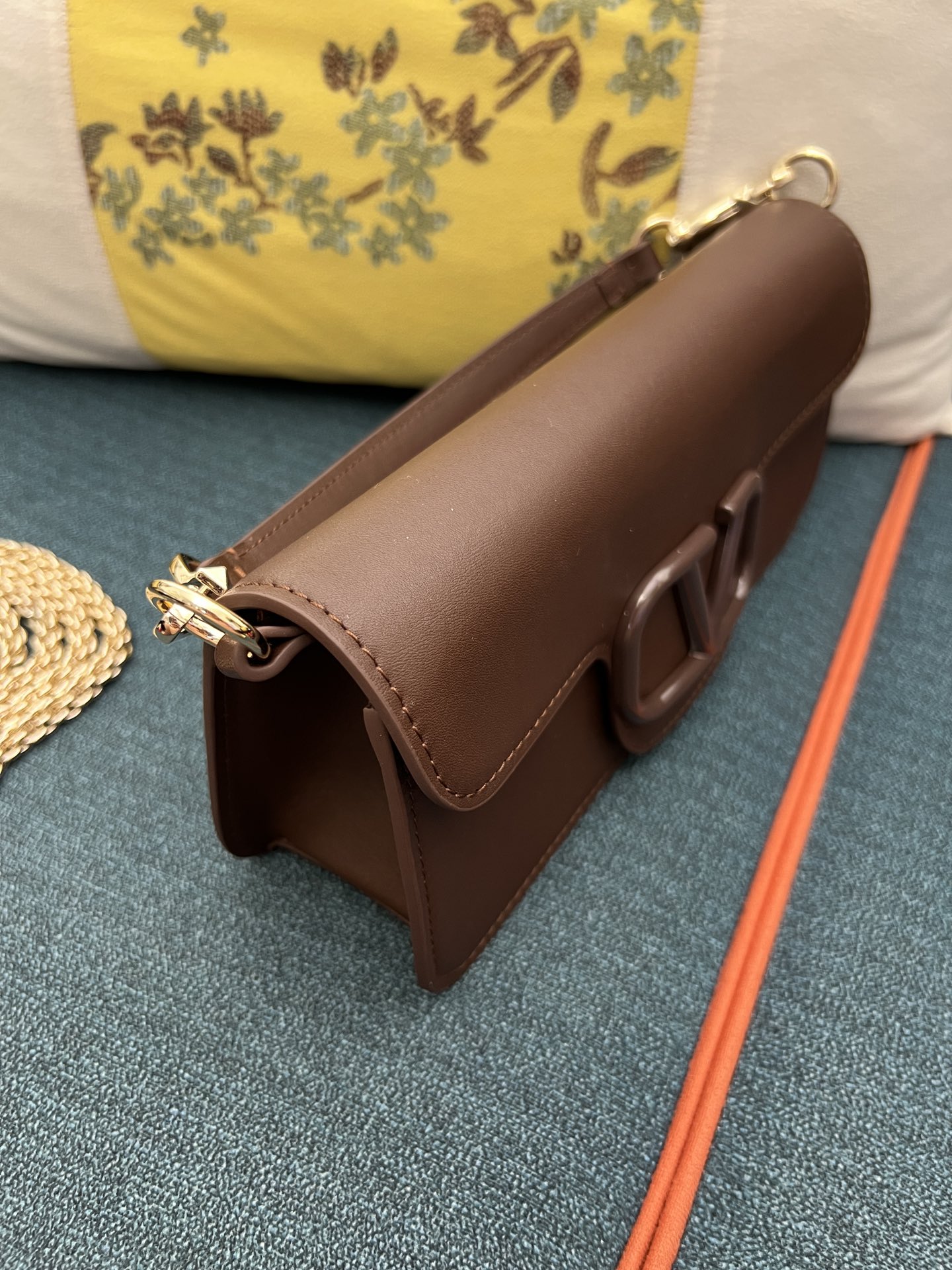 Valentino Garavani Loco Vitello Hobo Bag - Valentino Garavani - Black - Leather on SALE | Sak