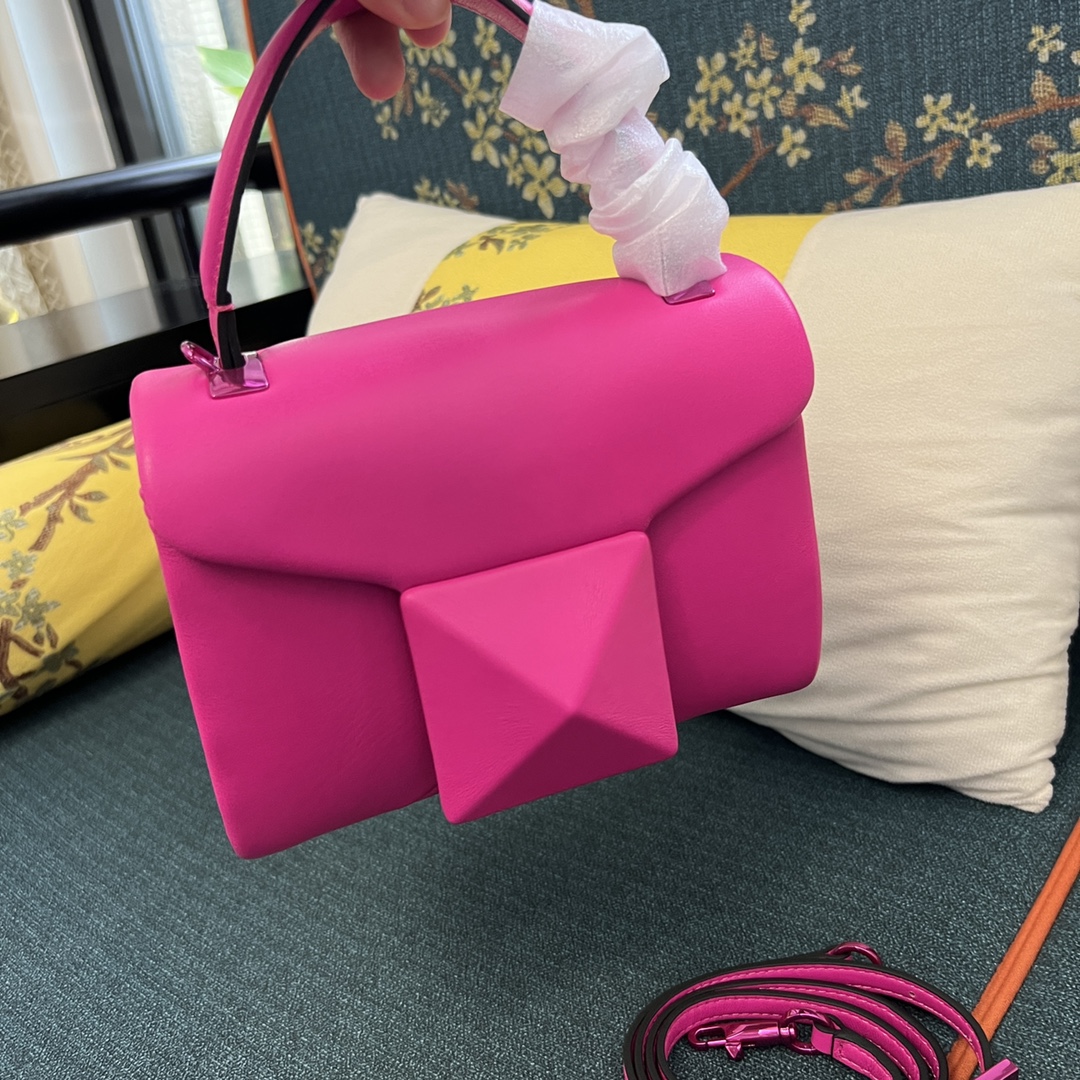 VALENTINO GARAVANI Nappa Tonal Monochrome Micro One PINK