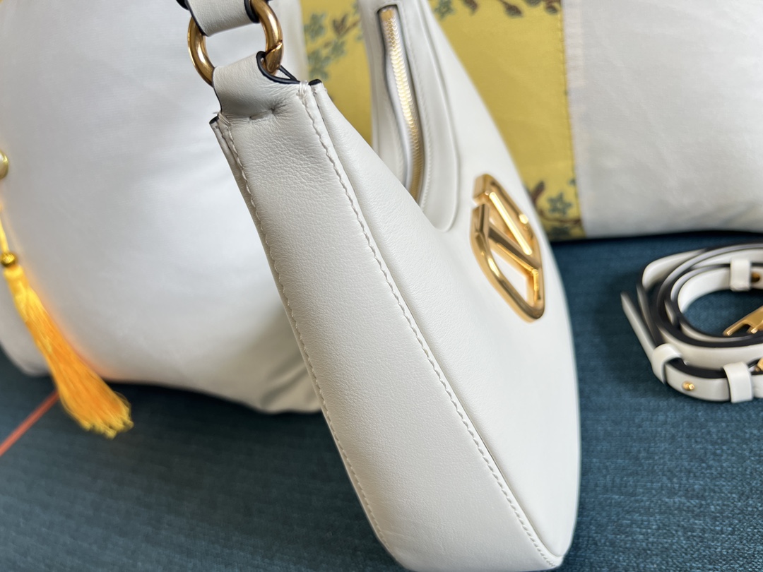 Valentino Garavani Off-White V-Logo Stud Bag Valentino