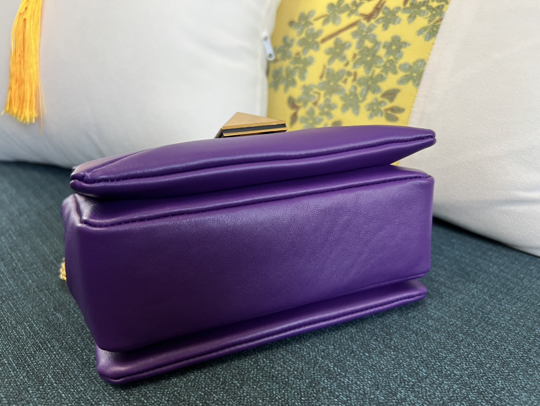 Valentino Garavani One Stud leather crossbody bag