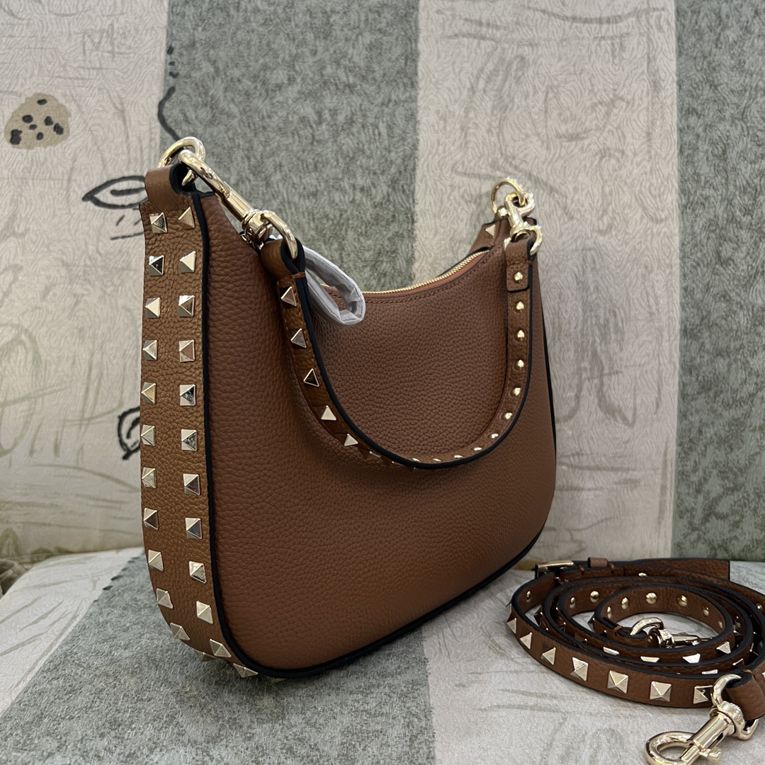 Valentino Garavani Rockstud Medium Leather Shoulder Bag In Brown
