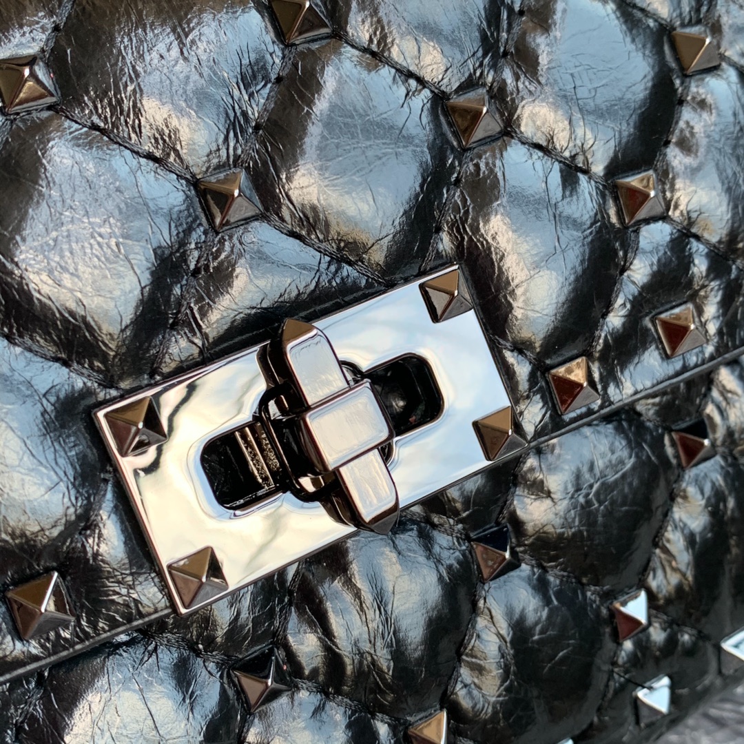 Valentino Garavani Rockstud Spike Black Leather ref.545528