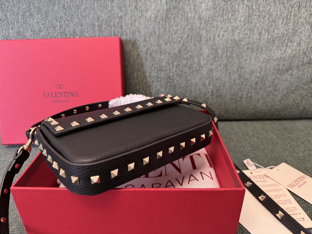 Valentino Garavani Rockstud Top Handle Shoulder Bag -