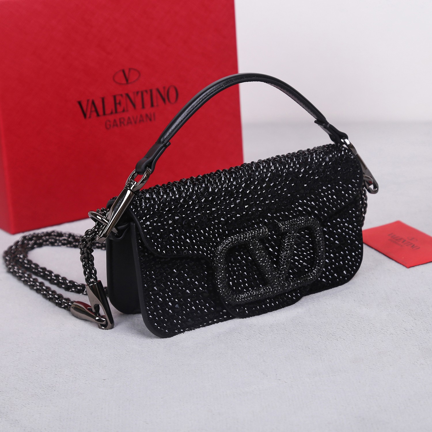 Valentino Garavani Small Locò Shoulder Bag | Black