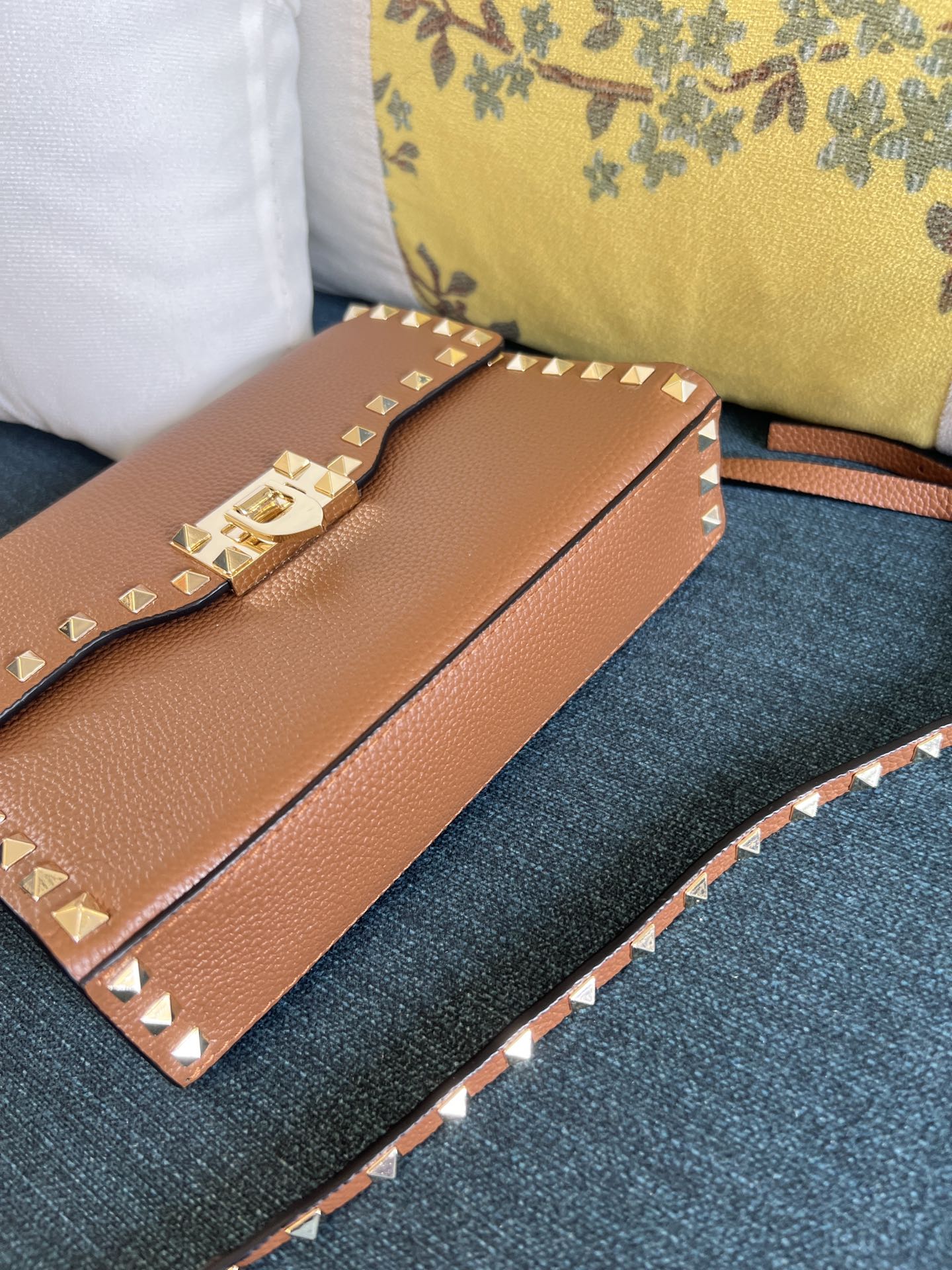 Valentino Garavani Small Rockstud Grainy Calfskin