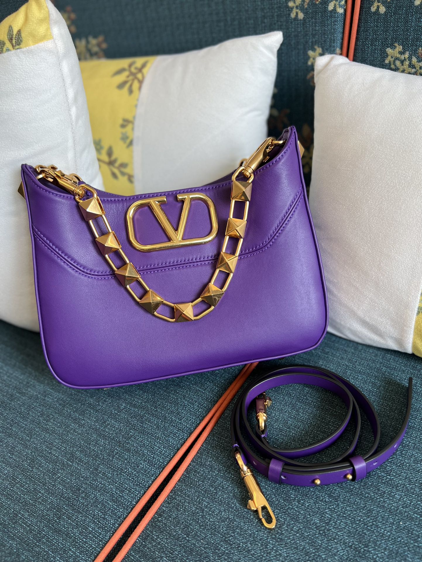 VALENTINO GARAVANI Small Stud Sign VLOGO Leather Hobo Bag INDIAN VIOLET PUR