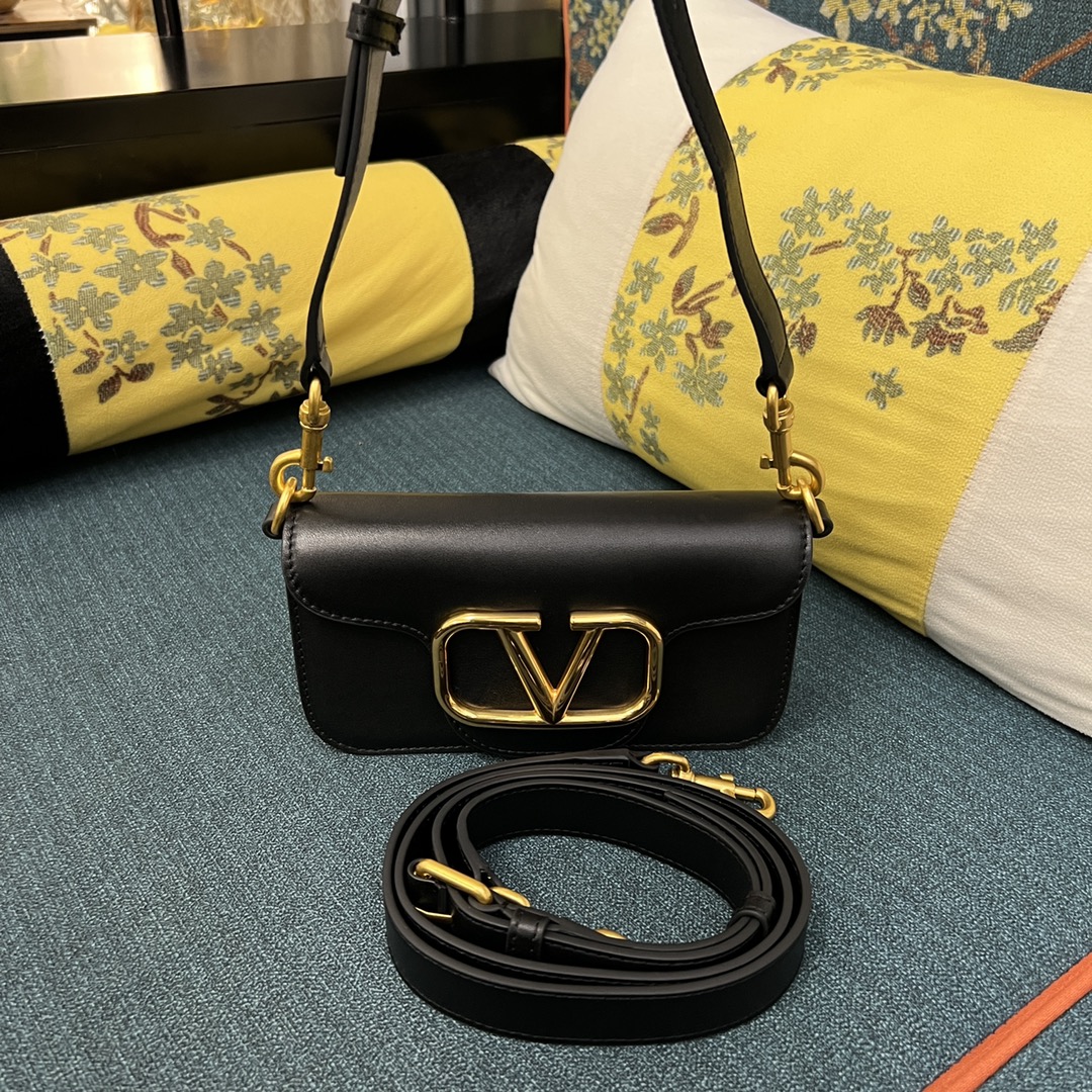 Valentino Garavani Small VLogo Crossbody Bag | Black |