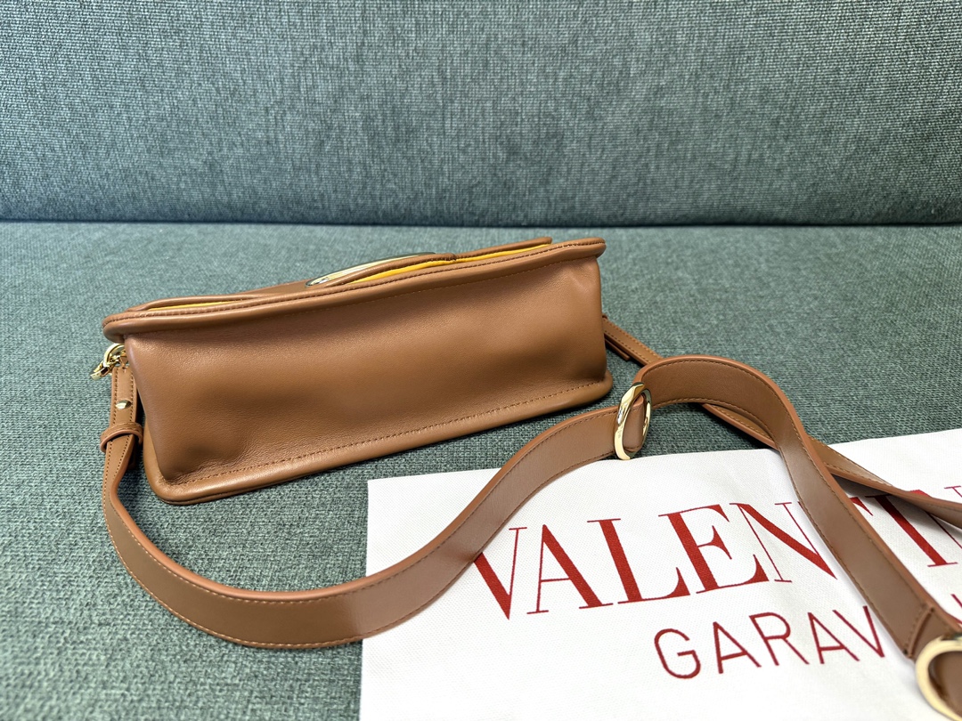 Valentino Garavani VLogo Signature Leather Shoulder Bag