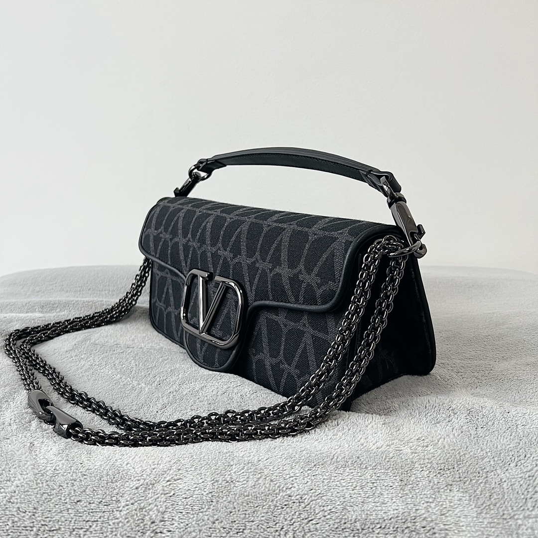 Valentino Garavani VLogo Signature Shoulder Bag