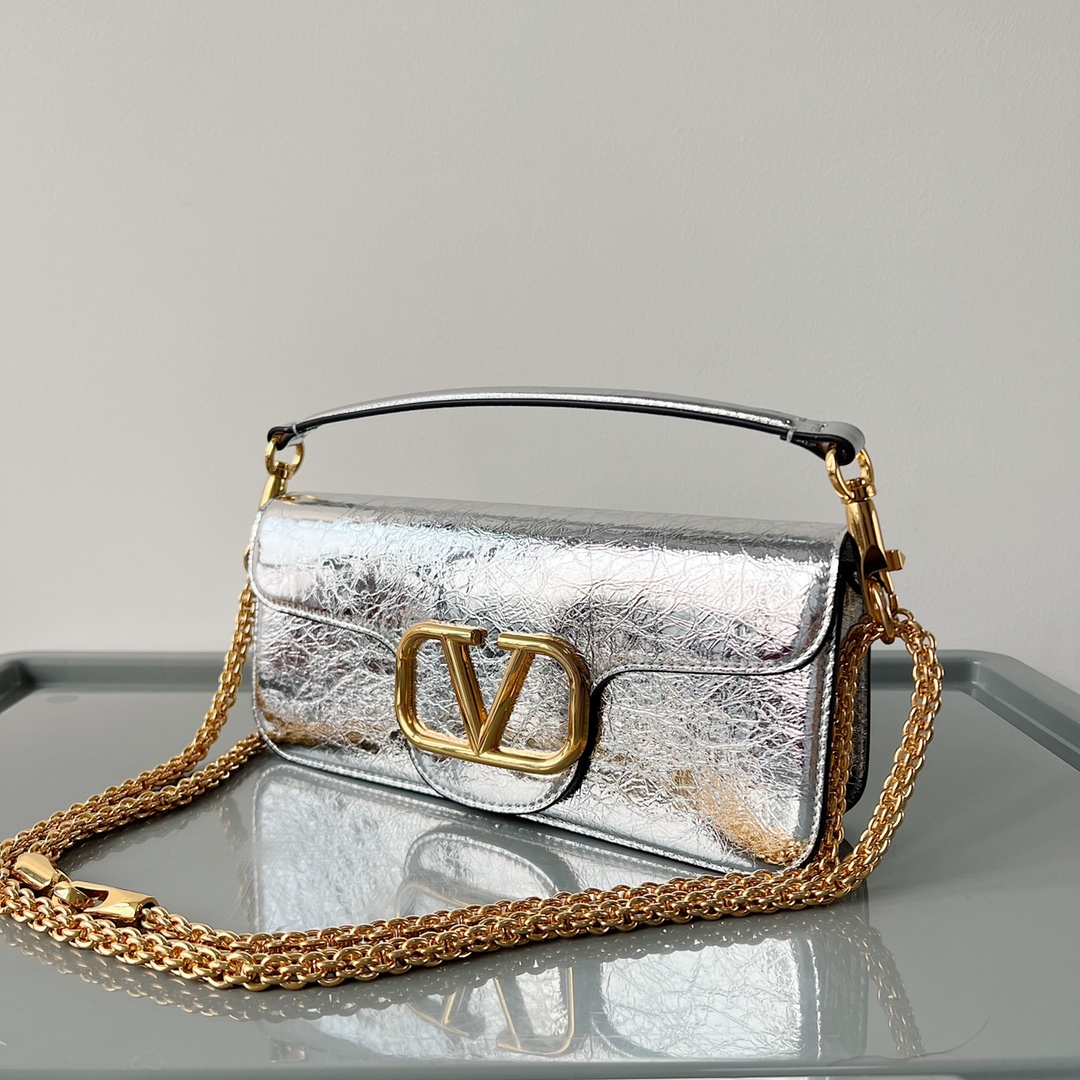 Valentino Garavani Vlogo Signature Tote Bag In Gold siver
