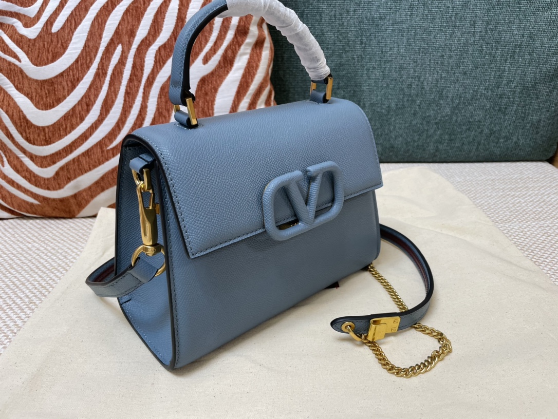 Valentino Garavani VSLING Tote Bag | Blue