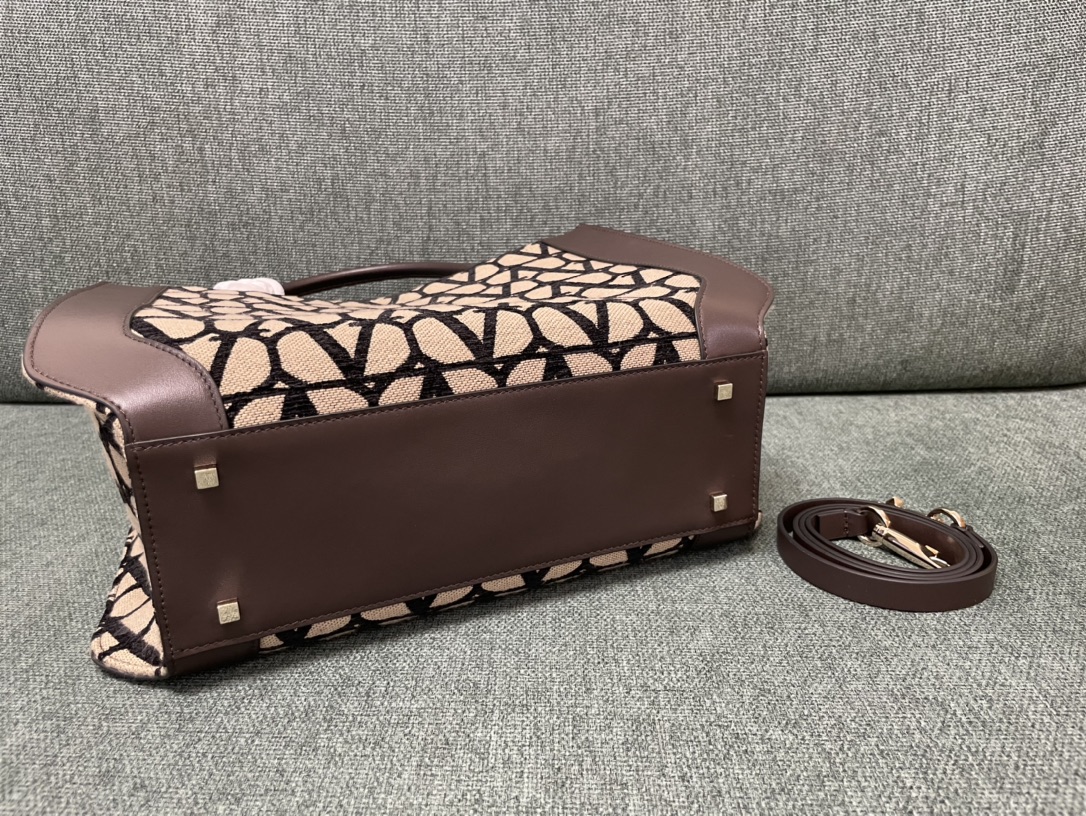 Valentino Medium Vlogo Signature Toile Iconographe Handbag for