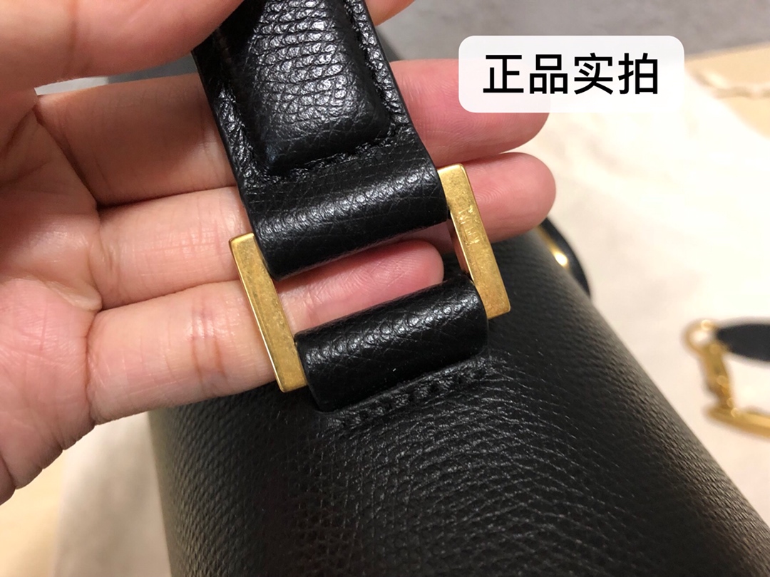 Valentino Small Vsling Grainy Calfskin Handbag for Woman in Black |