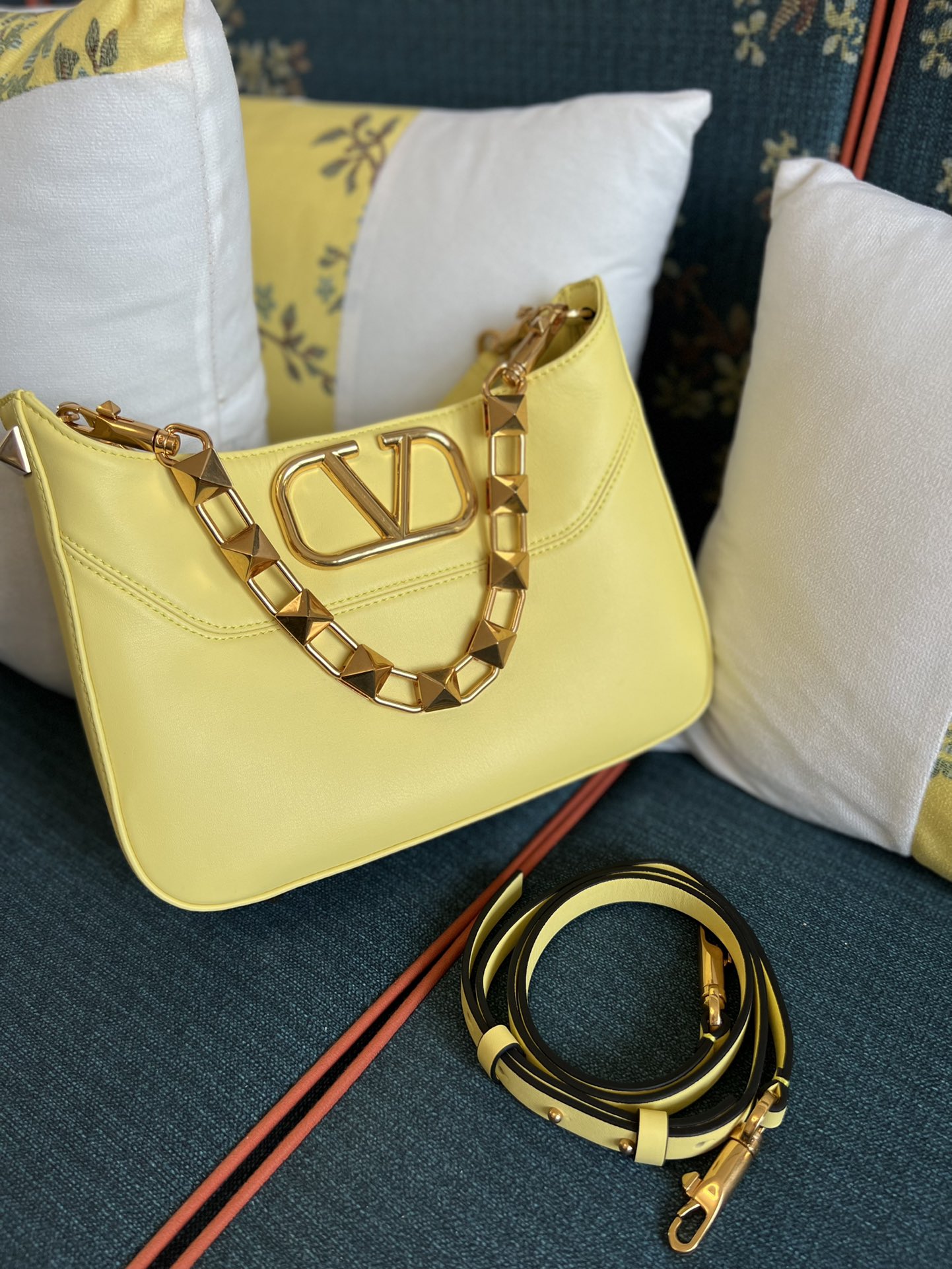 VALENTINO Stud Sign VLOGO Leather Shoulder Bag Wisteria YELLOW