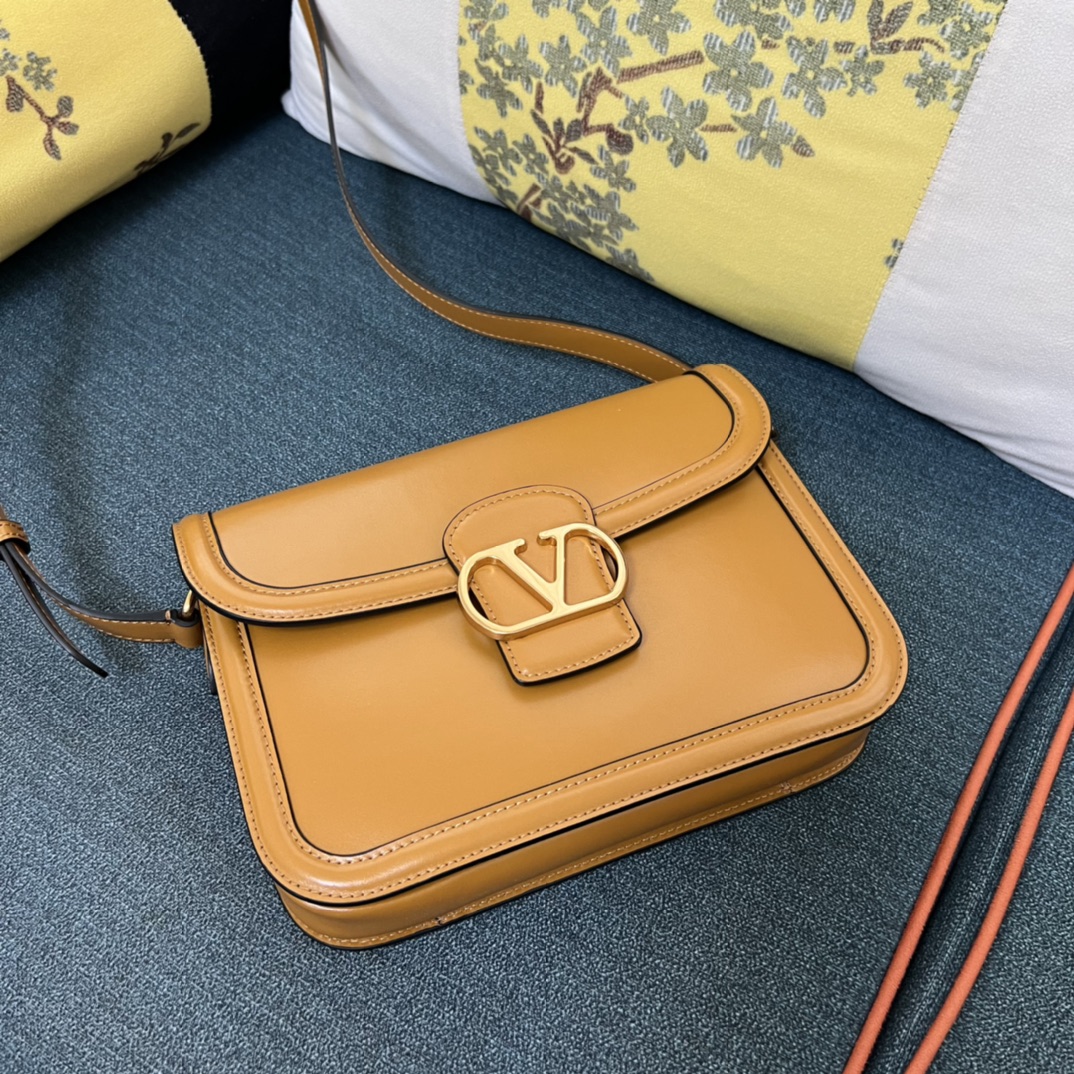 Valentino Valentino Garavani 9to5 Smooth Calfskin Shoulder Bag for