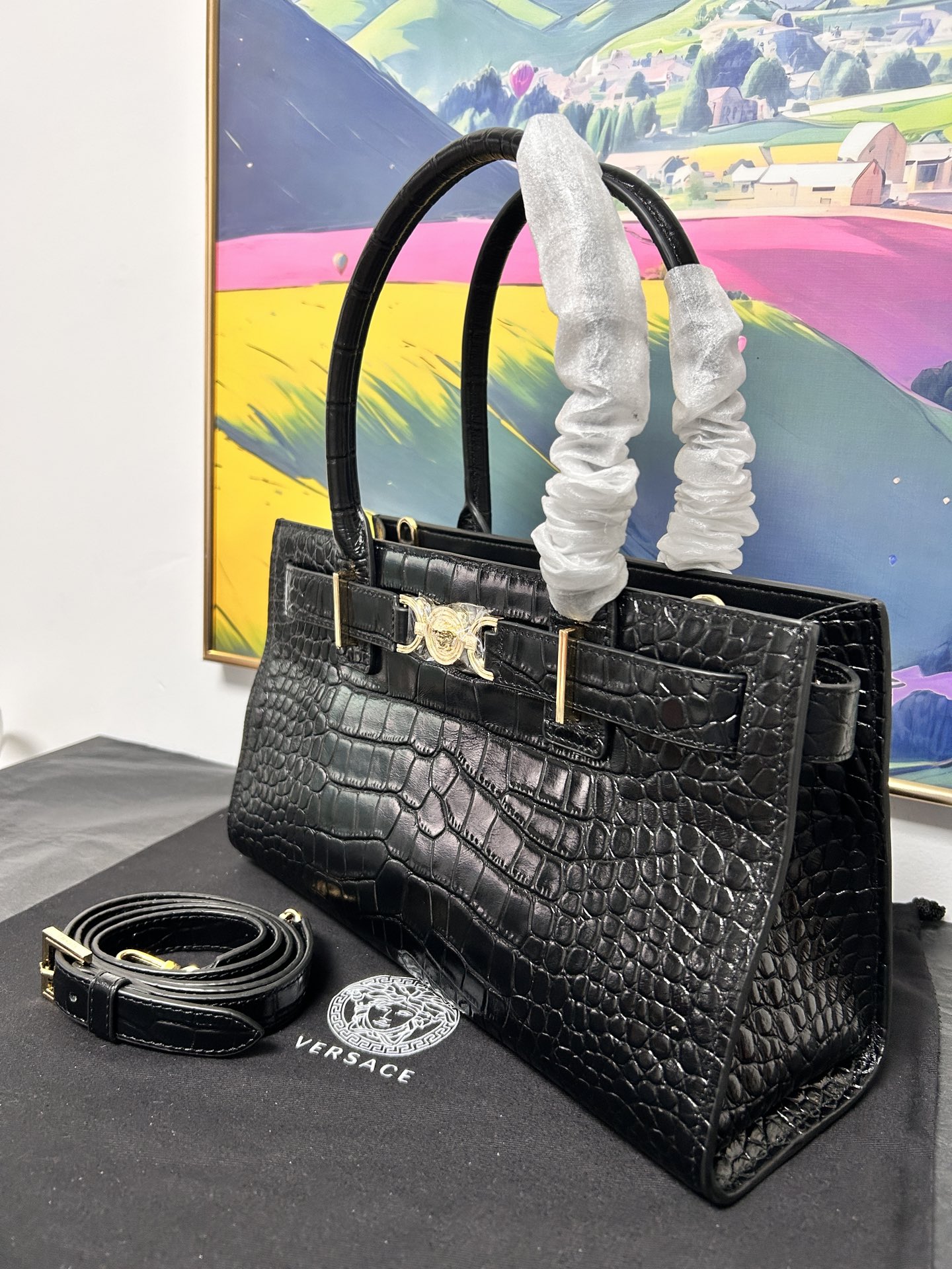 Versace Croc-Effect Medusa '95 Tote Bag Black,Gold | VERSACE