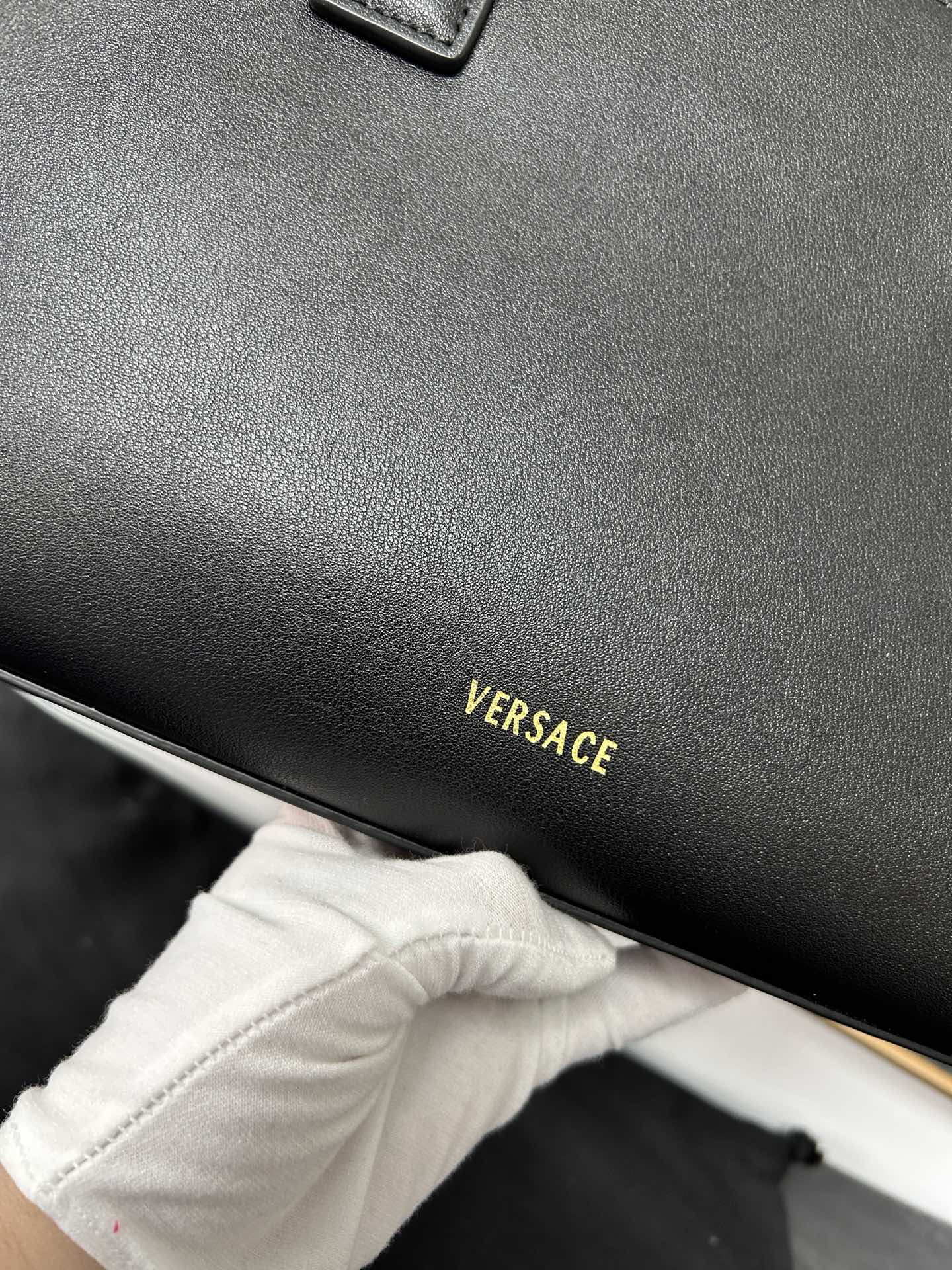 Versace Medusa '95 Leather Shoulder Bag in Black |