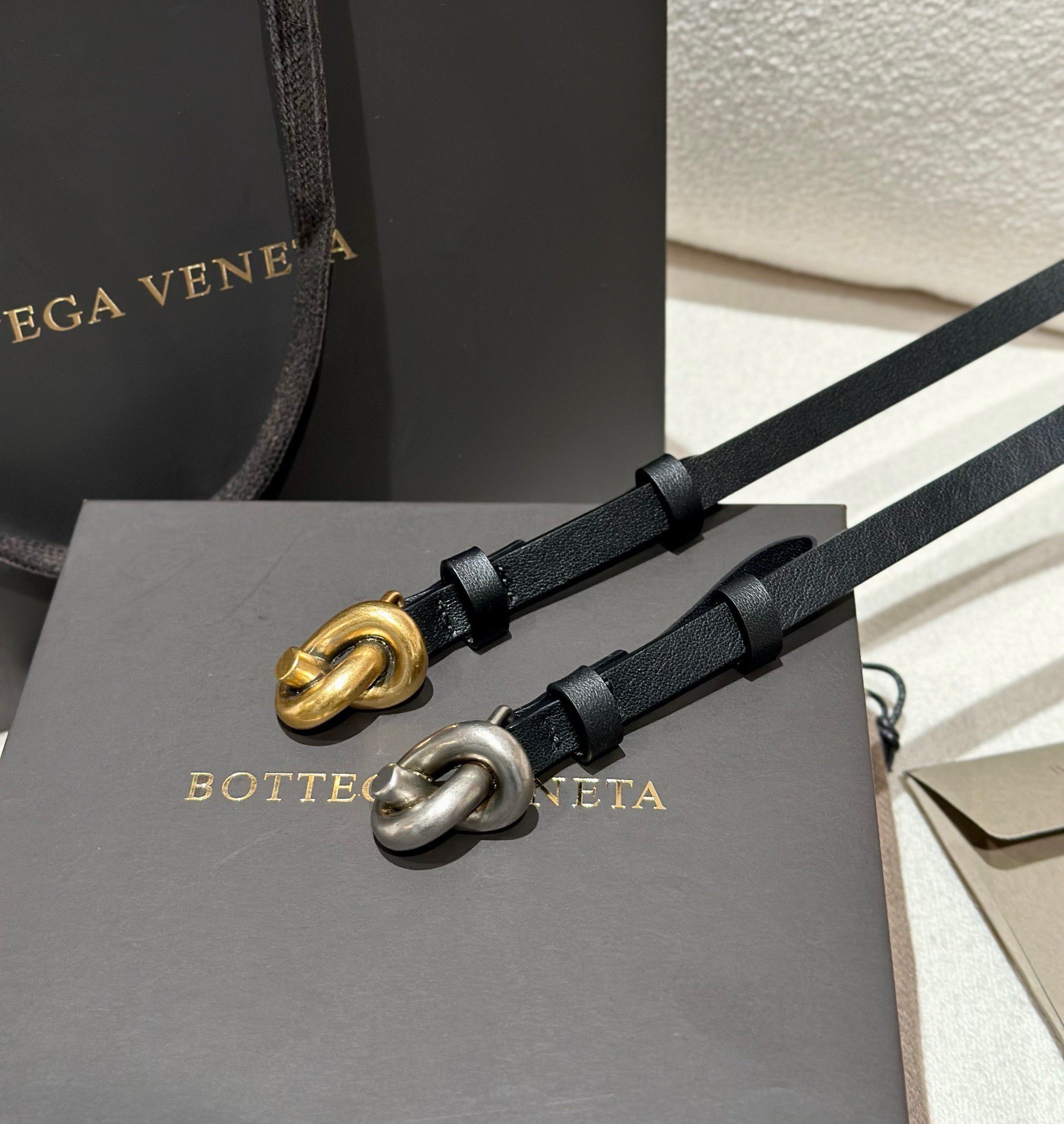 Women's Knot belt | BOTTEGA VENETA