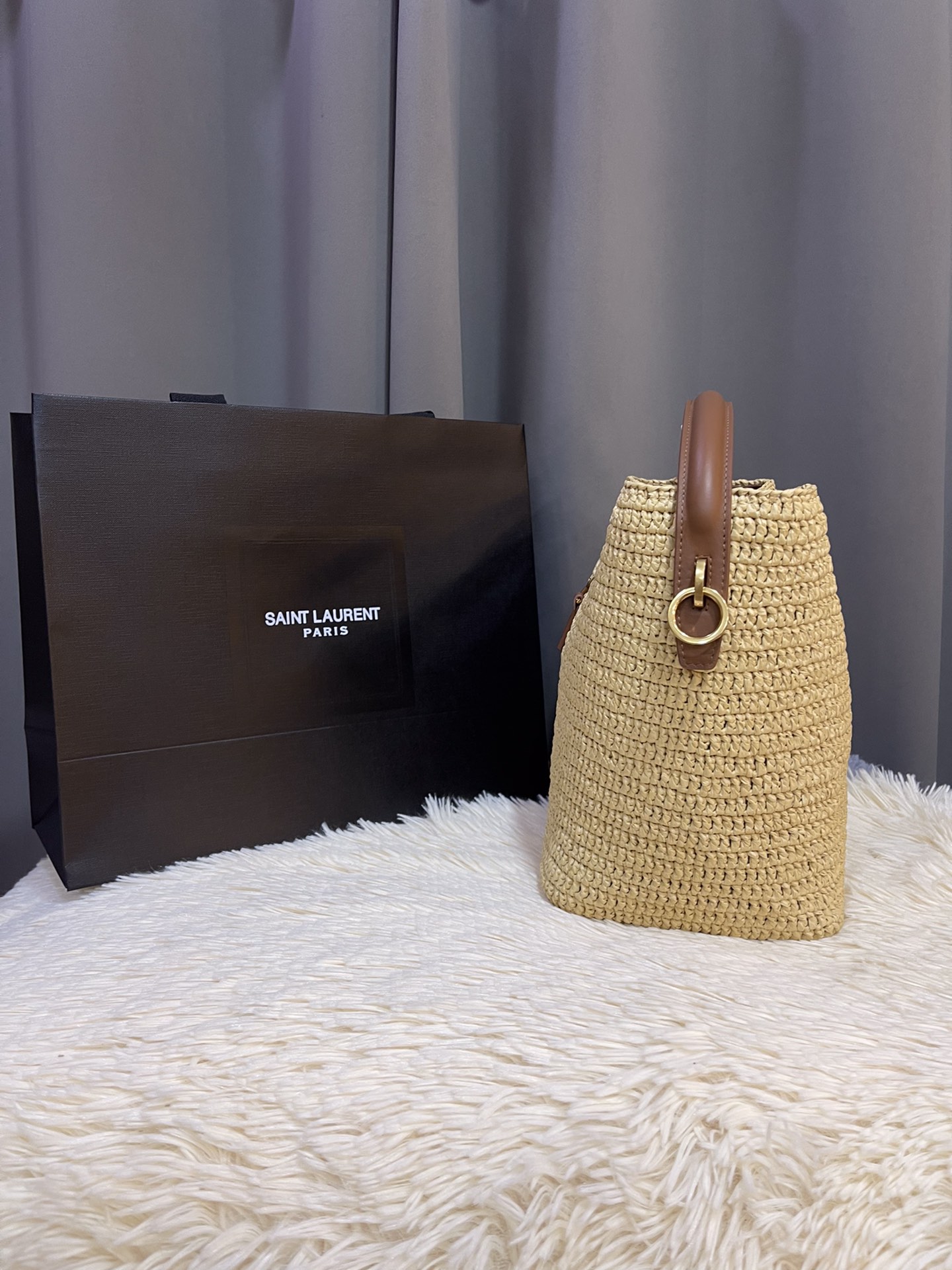 YSL Saint Laurent  Le 37 leather handbag Saint Laurent Beige in Leather - 55490476